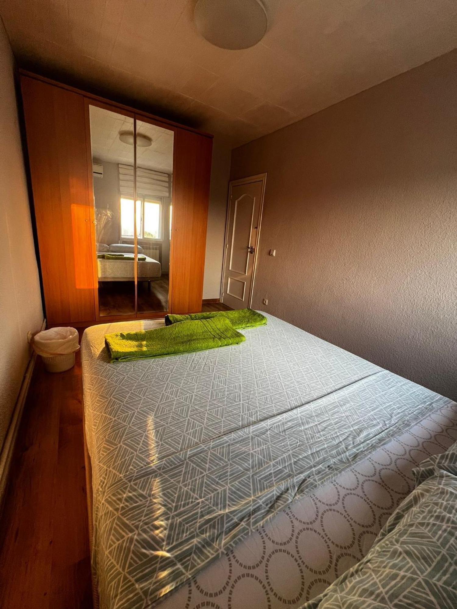 Hotel Bed Vallecas Madrid Esterno foto