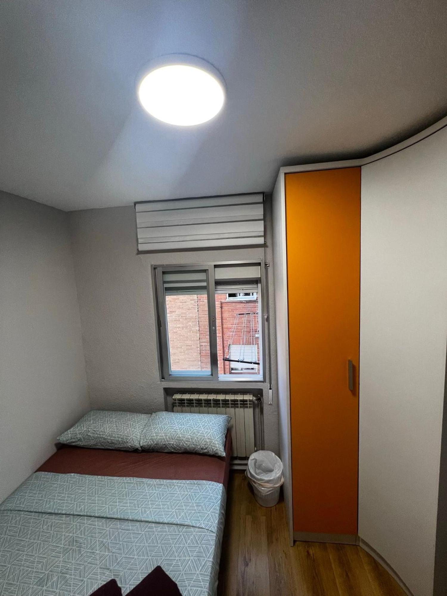 Hotel Bed Vallecas Madrid Esterno foto